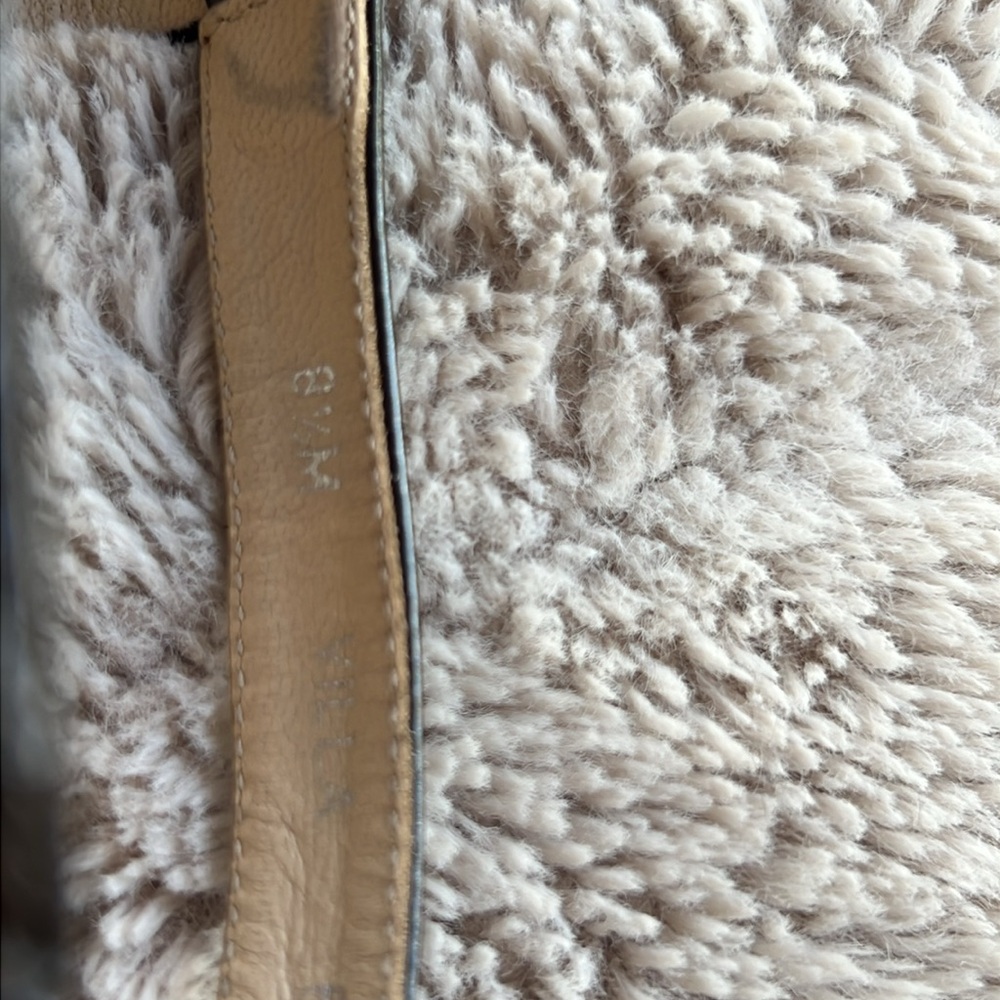 Brighton Women’s Heals, Size 8.5 - Picture 9 of 10